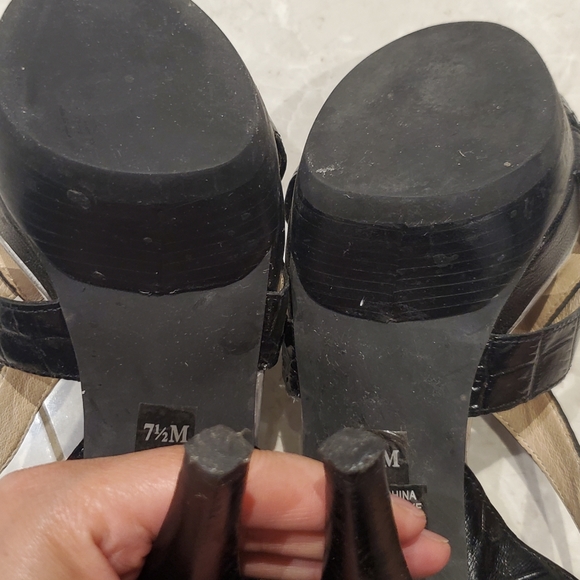 Michael Kors Platform Heels, Size 7.5 - Picture 9 of 10